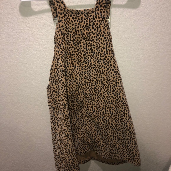 Cheetah Print Overall Dress - Picture 3 of 3